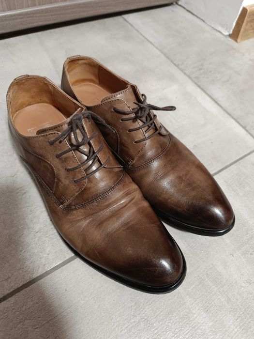 Vând pantofi bărbătești piele naturală Nr 41