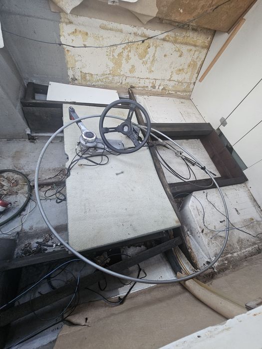 Mansa yamaha, volan, guvernare