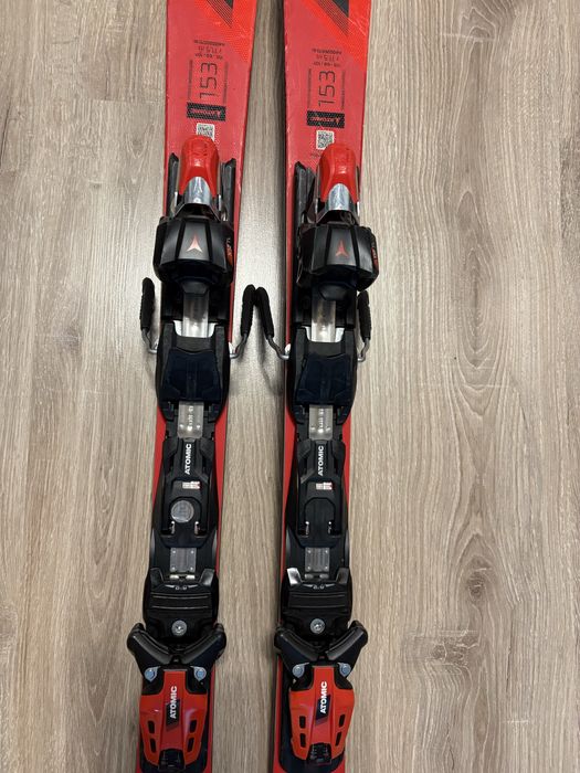 Schiuri Atomic Redster S9 153 cm + legături XDR 12 GW