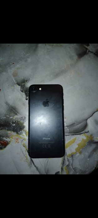 Айфон 7 продам идеал  каропка нет