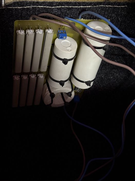 Boxe cu difuzoare Electro-Voice, Selenium