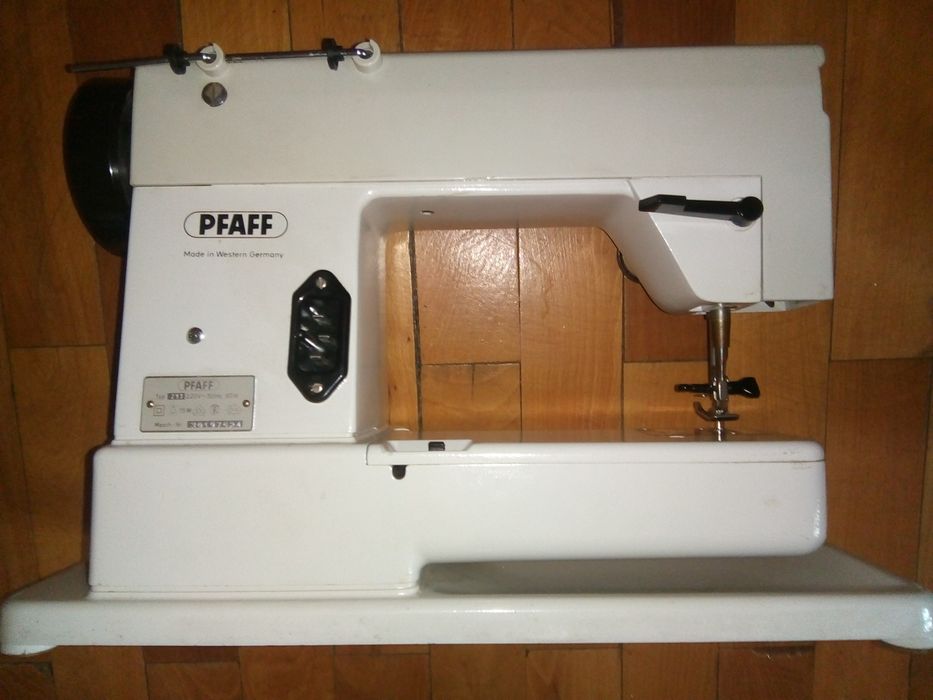 Mașină de cusut pfaff, Pedala mașina cusut.
