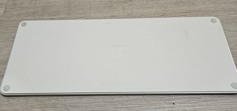 Apple Magic Keyboard - Немска QWERTZ подредба - Отлично състояние