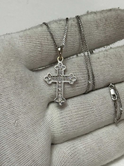 LANT + PANDANTIV AUR alb 18K - CRUCE - 16 Diamante = 0.16Ct - 5.6g !