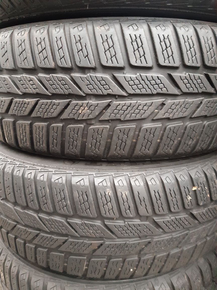 4 anvelope 185/60r14 marca Semperit 2018 preț 550 lei setul