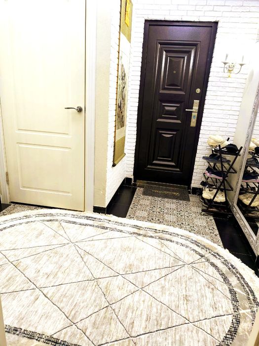 Аренда квартиры в центре 3/3/4 Буюк ипак йули