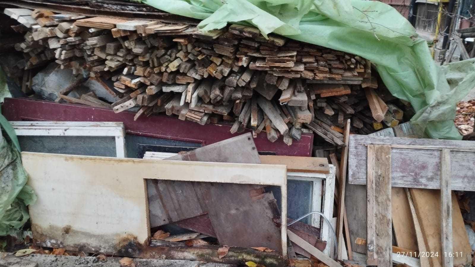 Vând lemne pentru foc