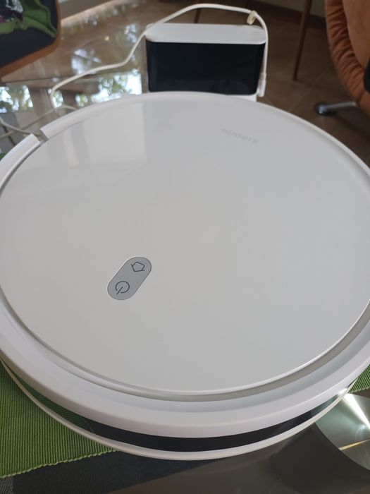 Робот с моп много малко използван