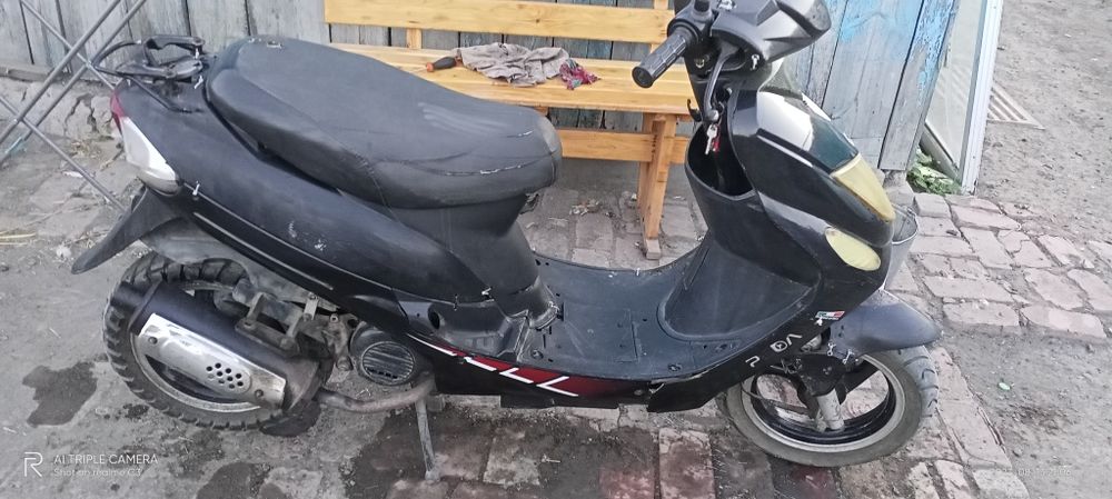 Продам скутер срочно
