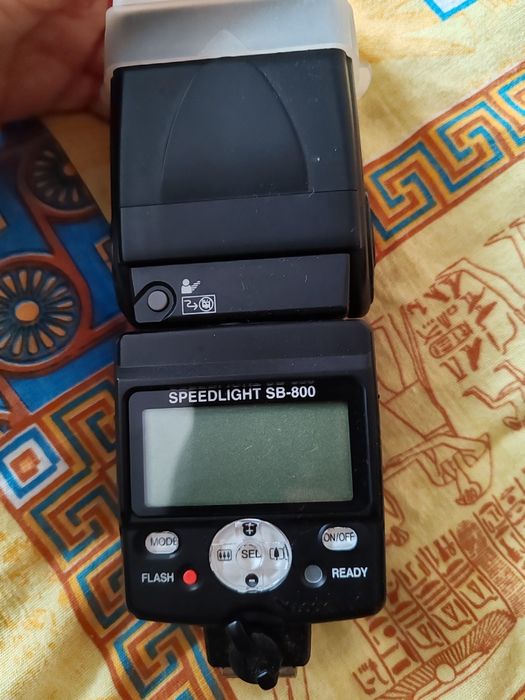 Продам вспышку Nikon SB-800