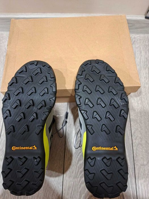 Зимни обувки ADIDAS GORE-TEX