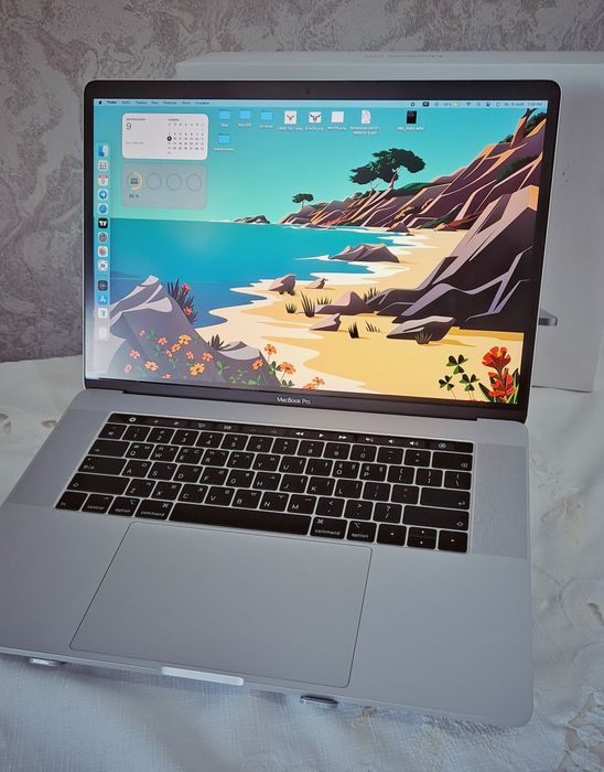 MacBook Pro  Sotiladi
