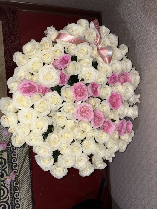 Гүл букет келістіріп беріп жберемін