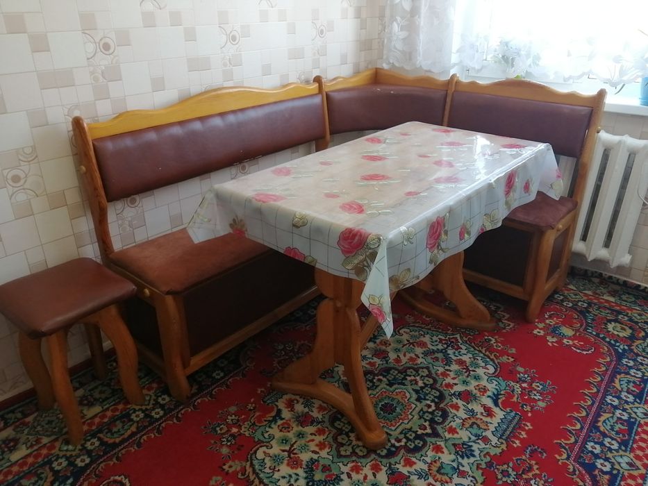 Продам кухонный уголок