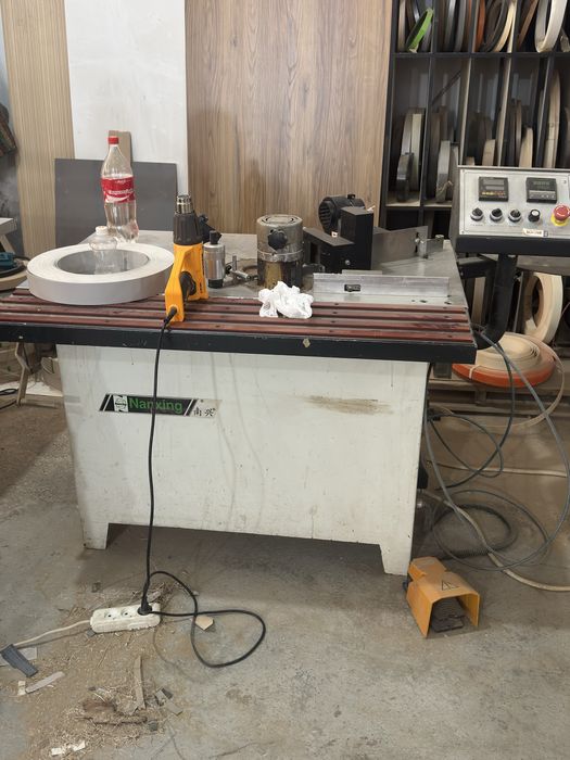 Кромкооблицовочный станок Nanxing