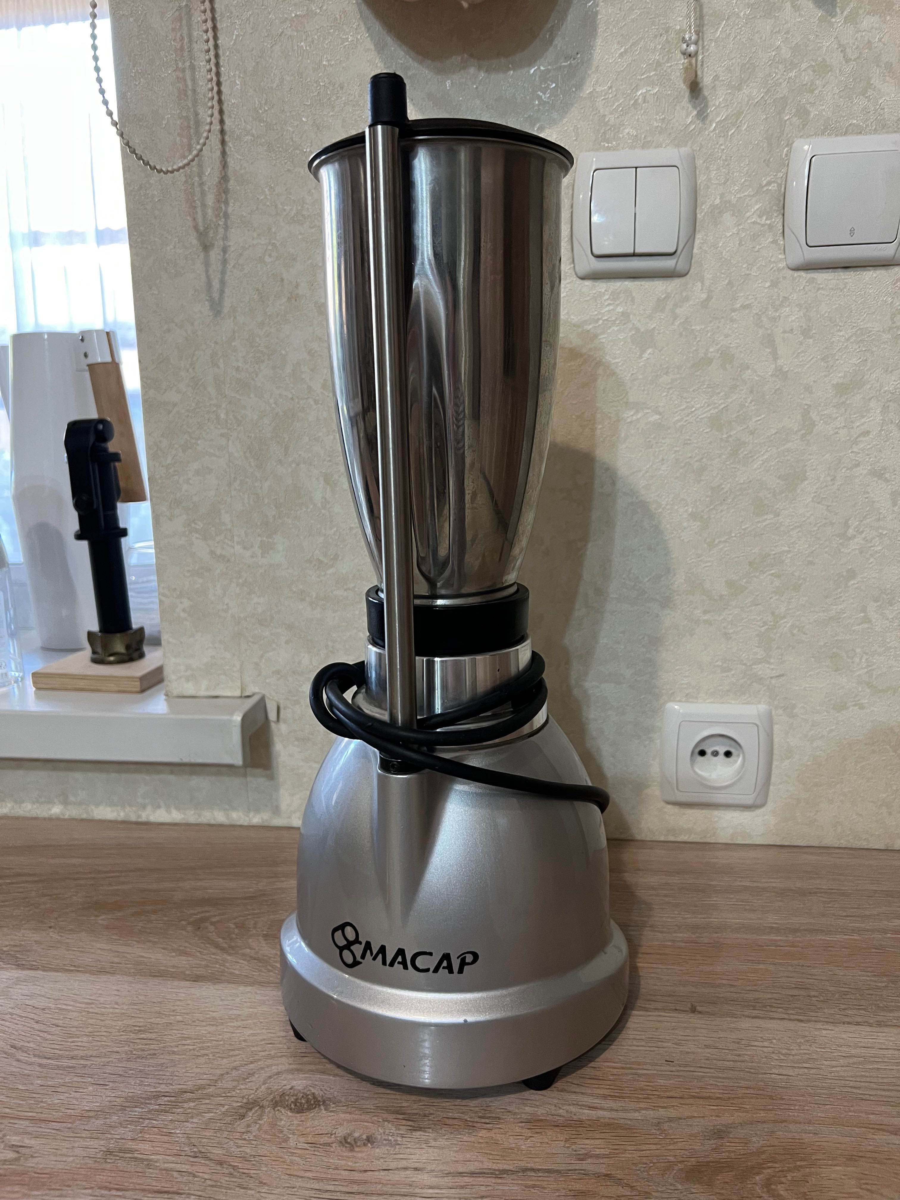 Итальянский блендер Macap P102