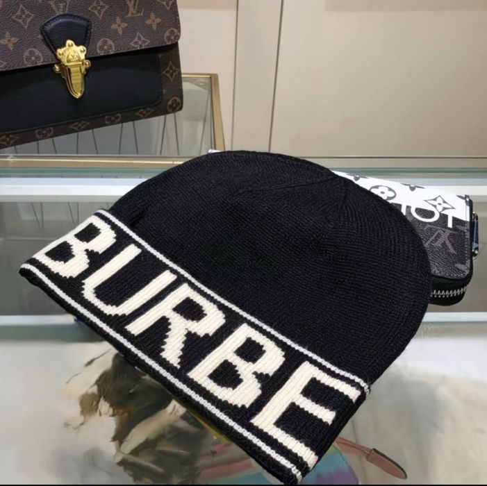 BURBERRY шапка!!
