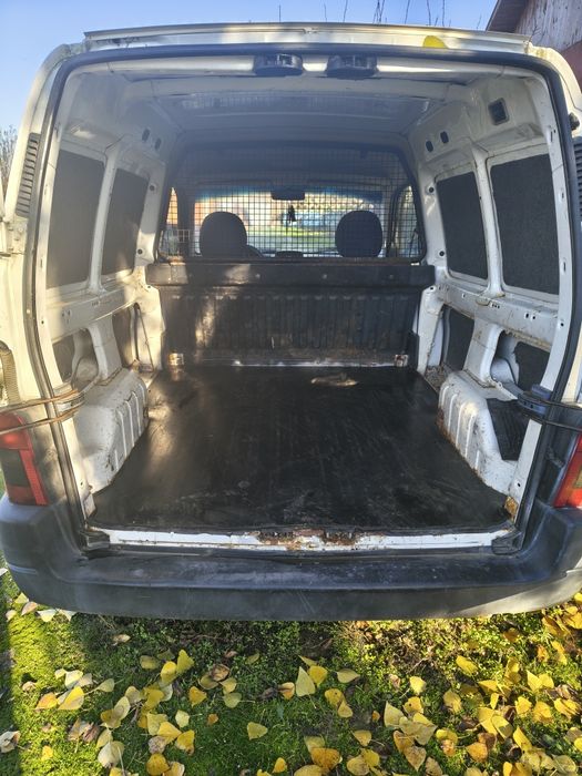 Vând Peugeot Partener