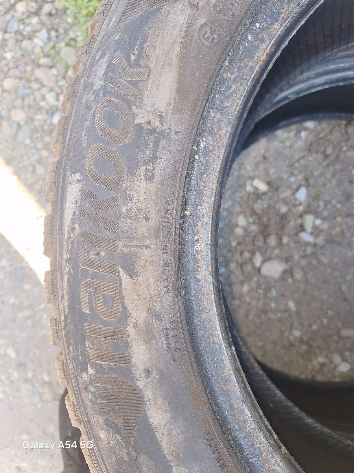 2 бр Ханкук 205/55R16 m+s дот 22