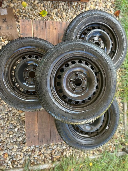 Set roti iarna 195/65/15, jante tabla cu tot cu cauciucuri