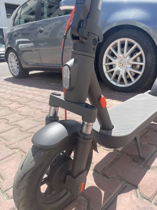 Vand trotineta electrica noua xiaomi scooter elite 10