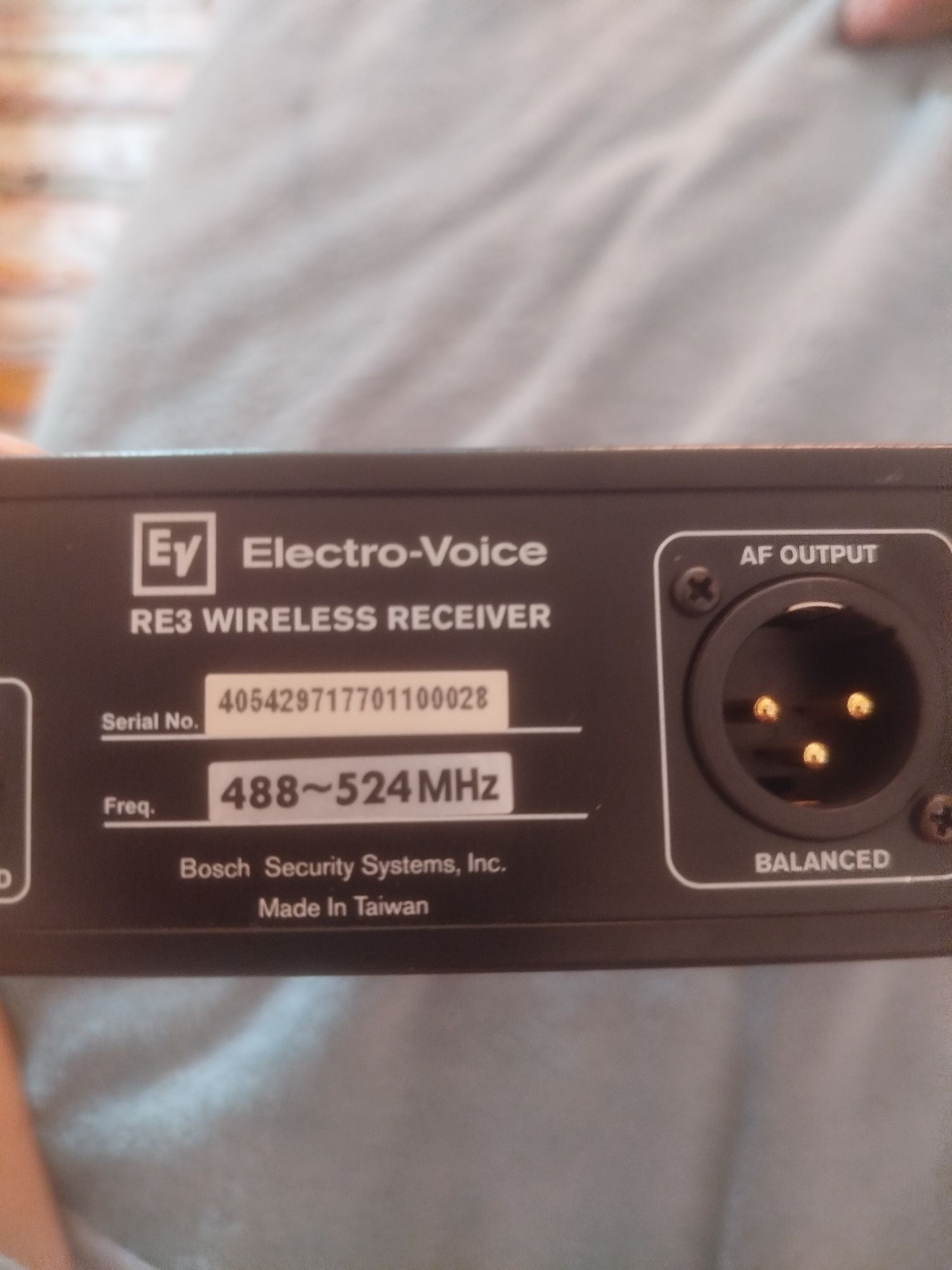 Vând microfon în stare foarte buna