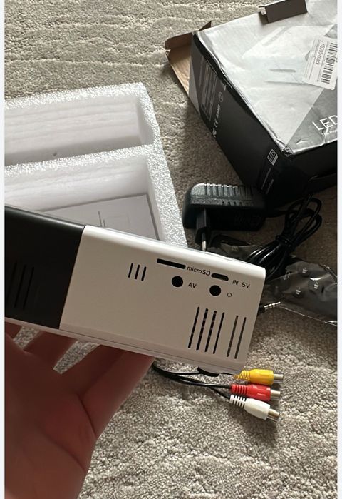 Video proiector led nou