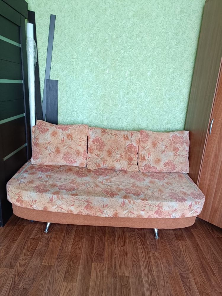 Продам диван