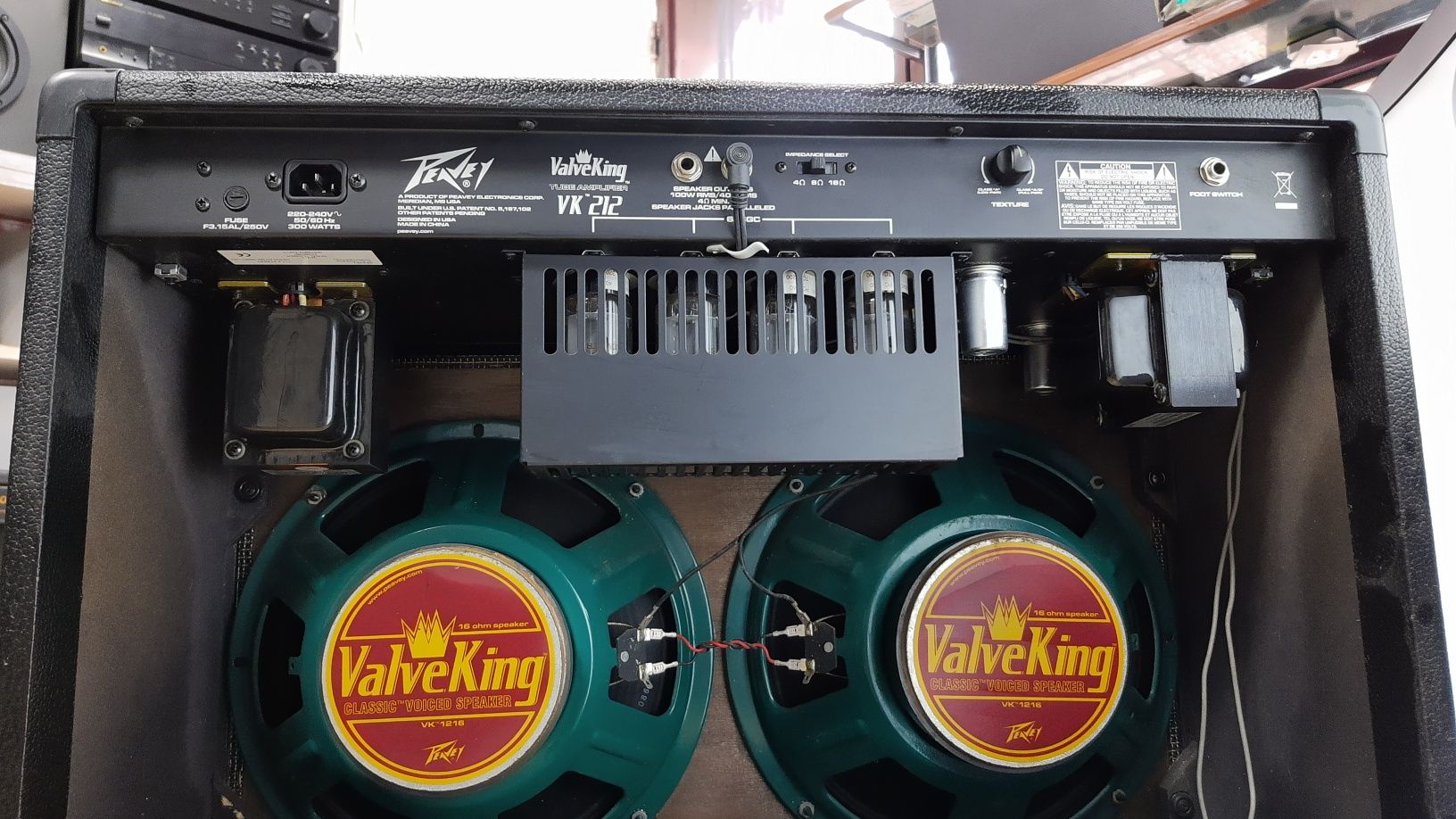 PEAVEY-ValveKing vk212-Лампов усилвател 100 W. Перфектен