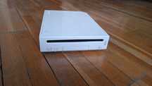 Nintendo Wii със 100 игри