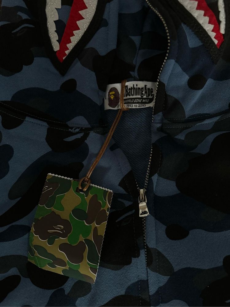 Bape hoodie zipper