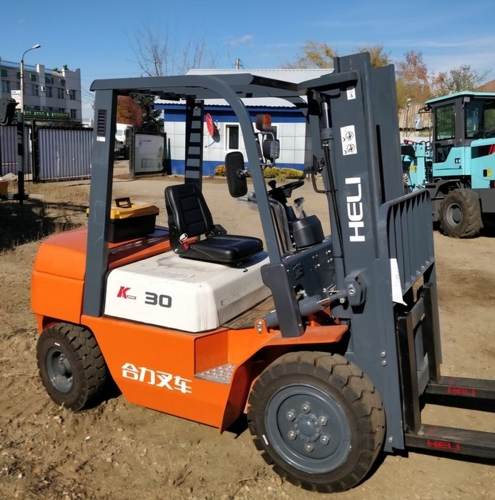 Вилочный погрузчик Heli CPCD30
