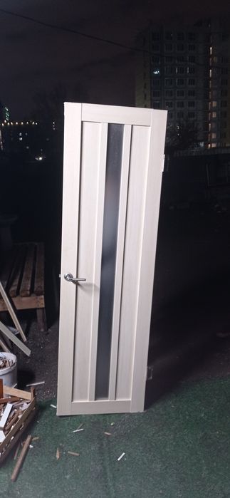 Дверь две стороно.