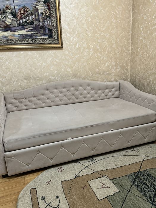 Продаю мебель в отличном состоянии. Коляска детская почти новая….,……..