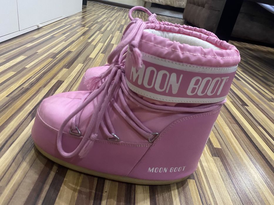 Moon boot цвят розов