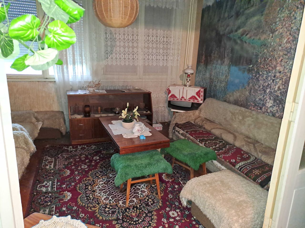 Продава се Тристаен апартамент в Плевен, Широк център - 90 кв.м за 1000 €/кв.м - Снимка #1