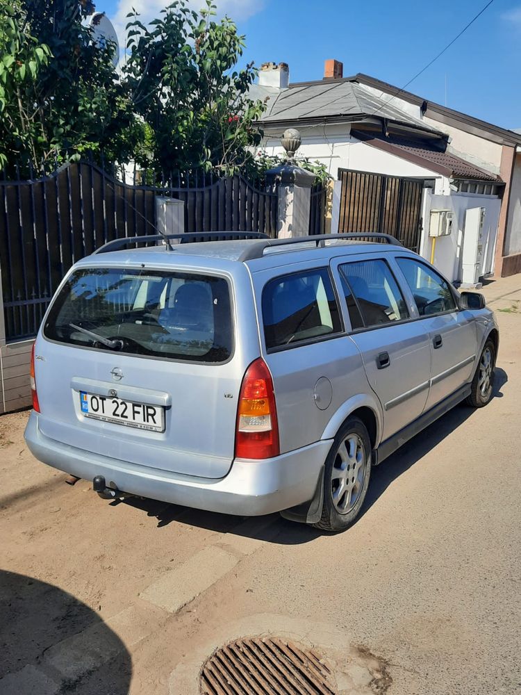 Opel Astra Benzina