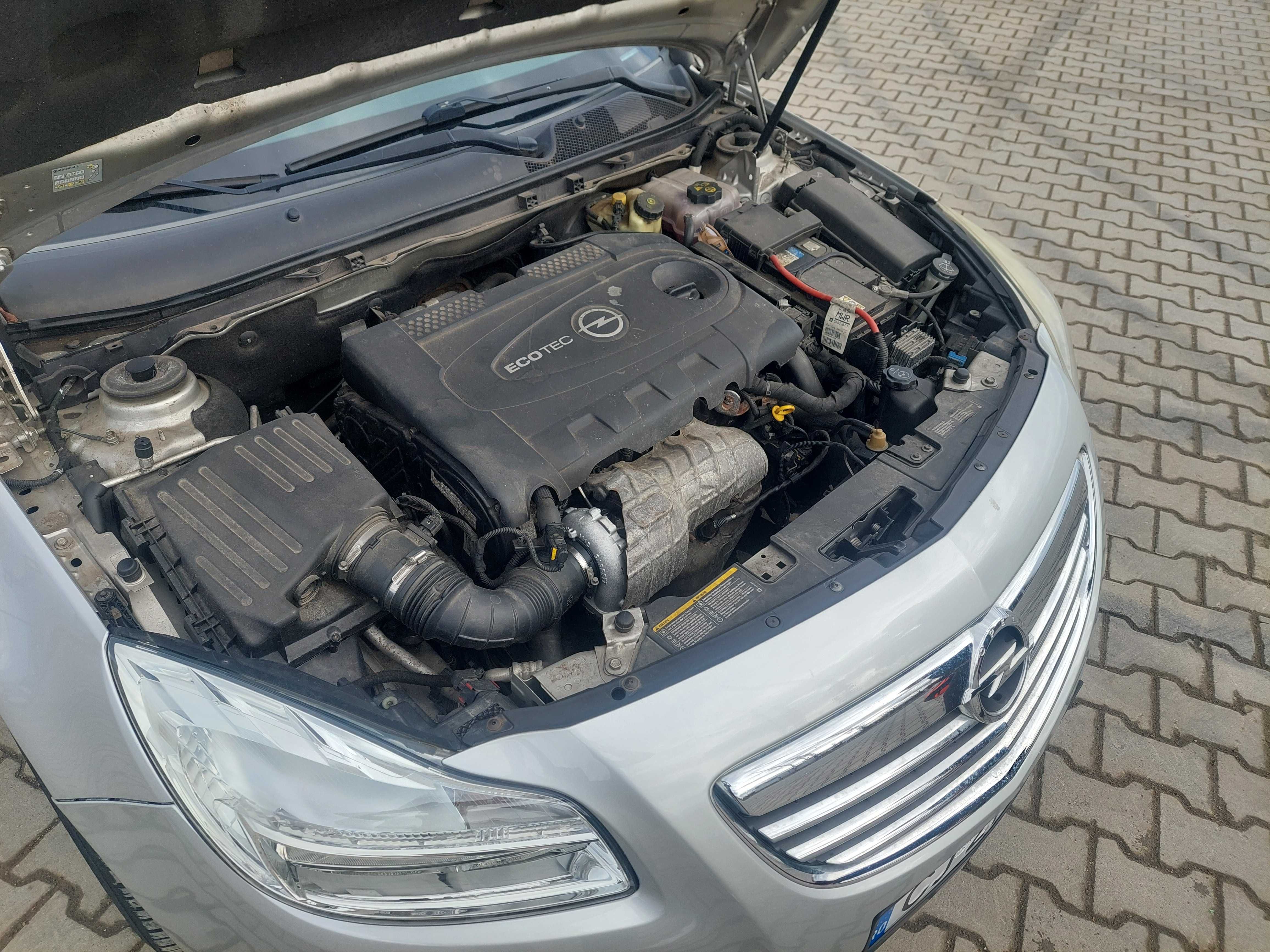 Vând Opel Insignia 2.0 cdti