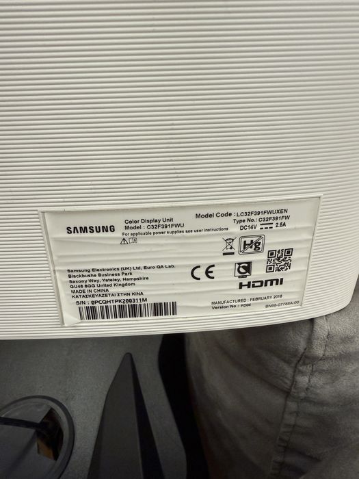 Monitor Samsung 32’ curbat
