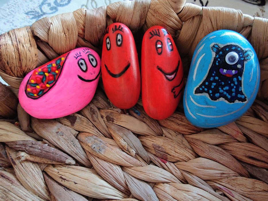 Ръчно рисувани камъчета