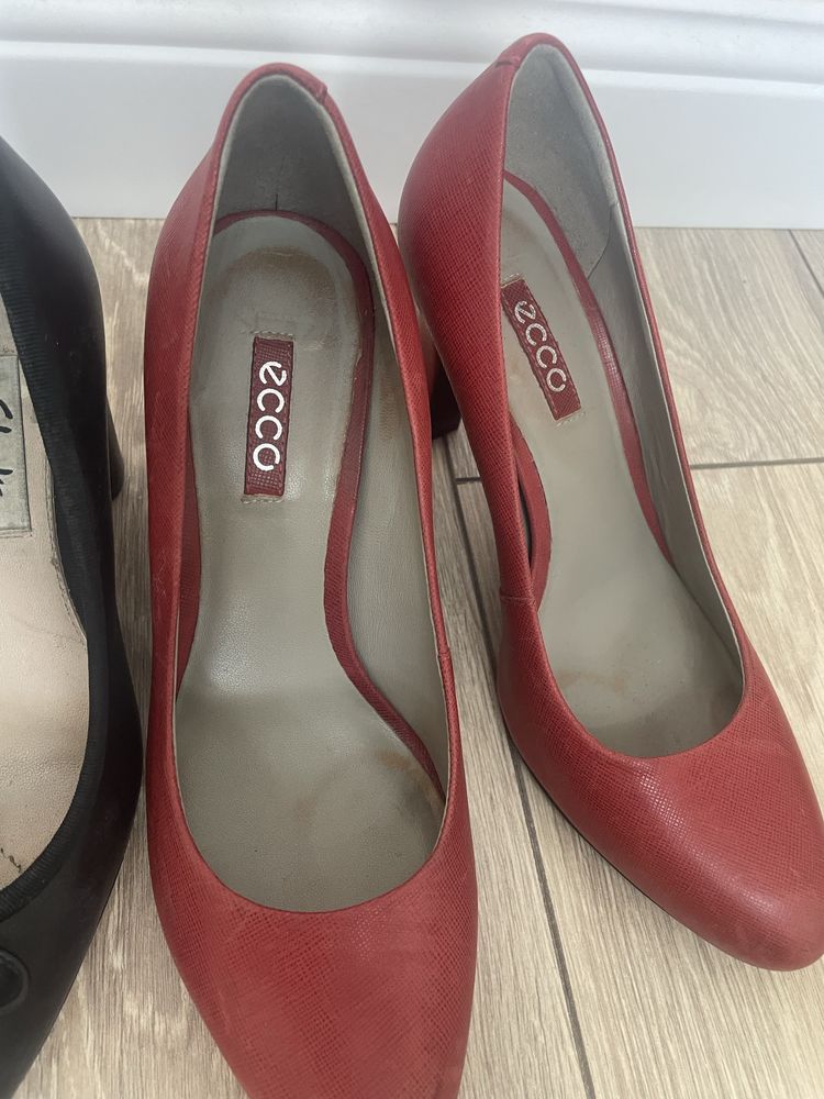 Продам туфли Tommy , Ecco, Clarks 37