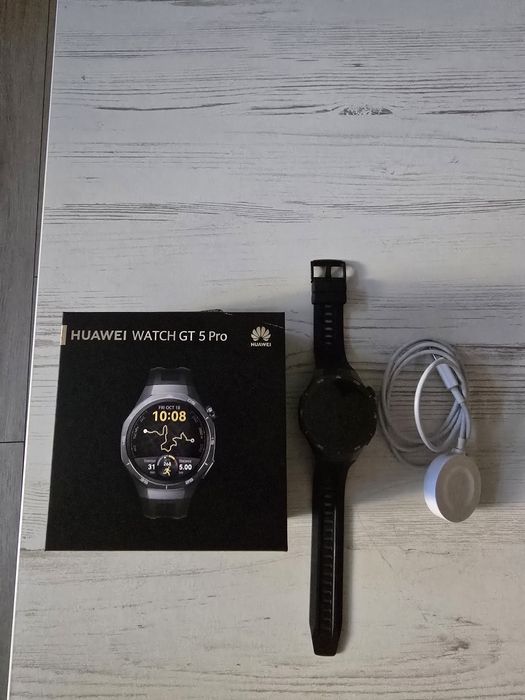 Vând Huawei watch gt5 pro