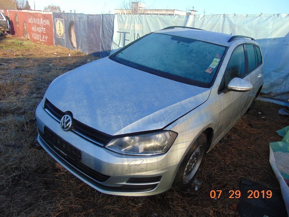 Dezmembrez VW Golf 7 motor 1.6tdi lung scurt 5 usi cutie manuala 1.6