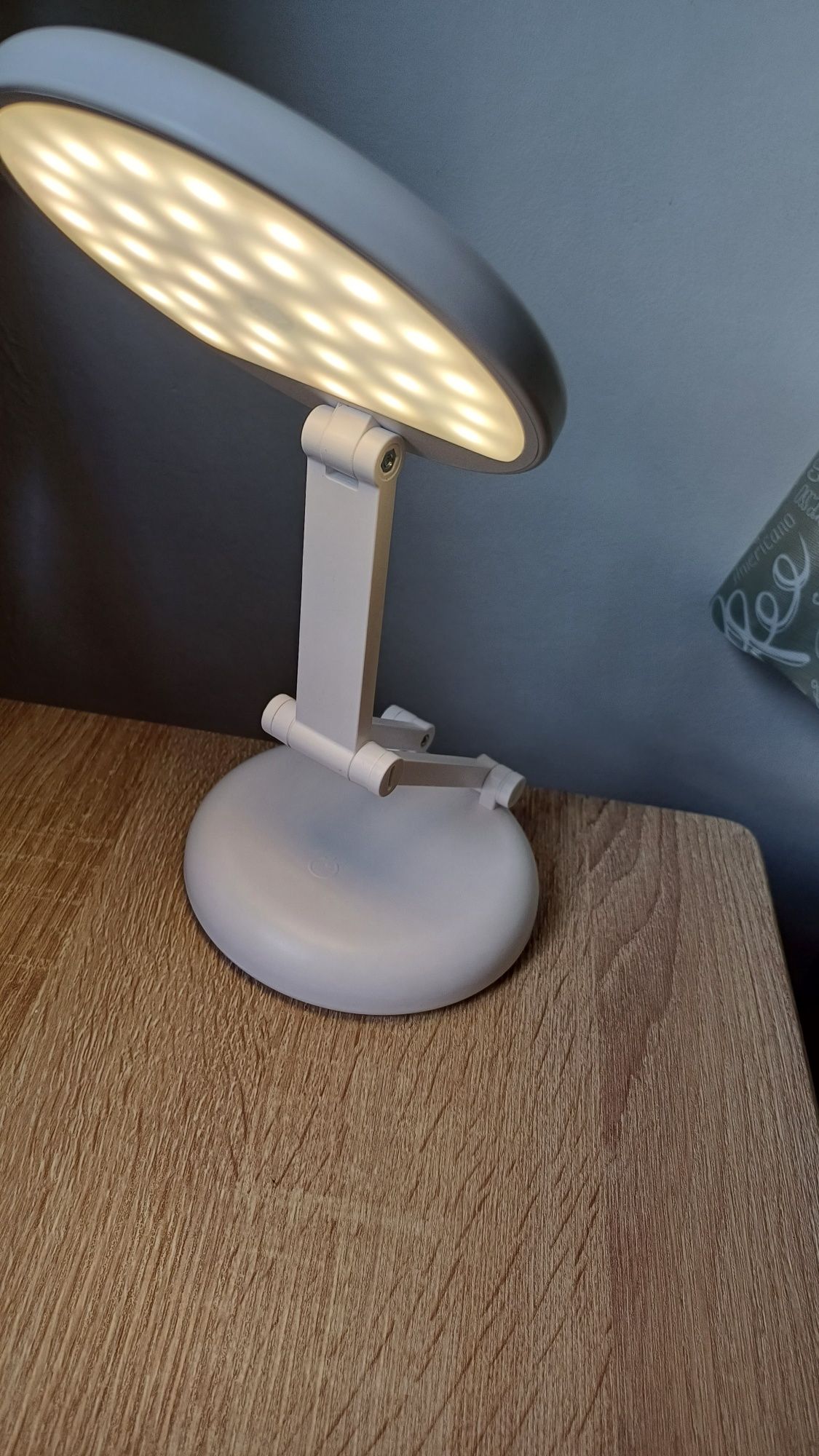 Lampa de birou fara fir