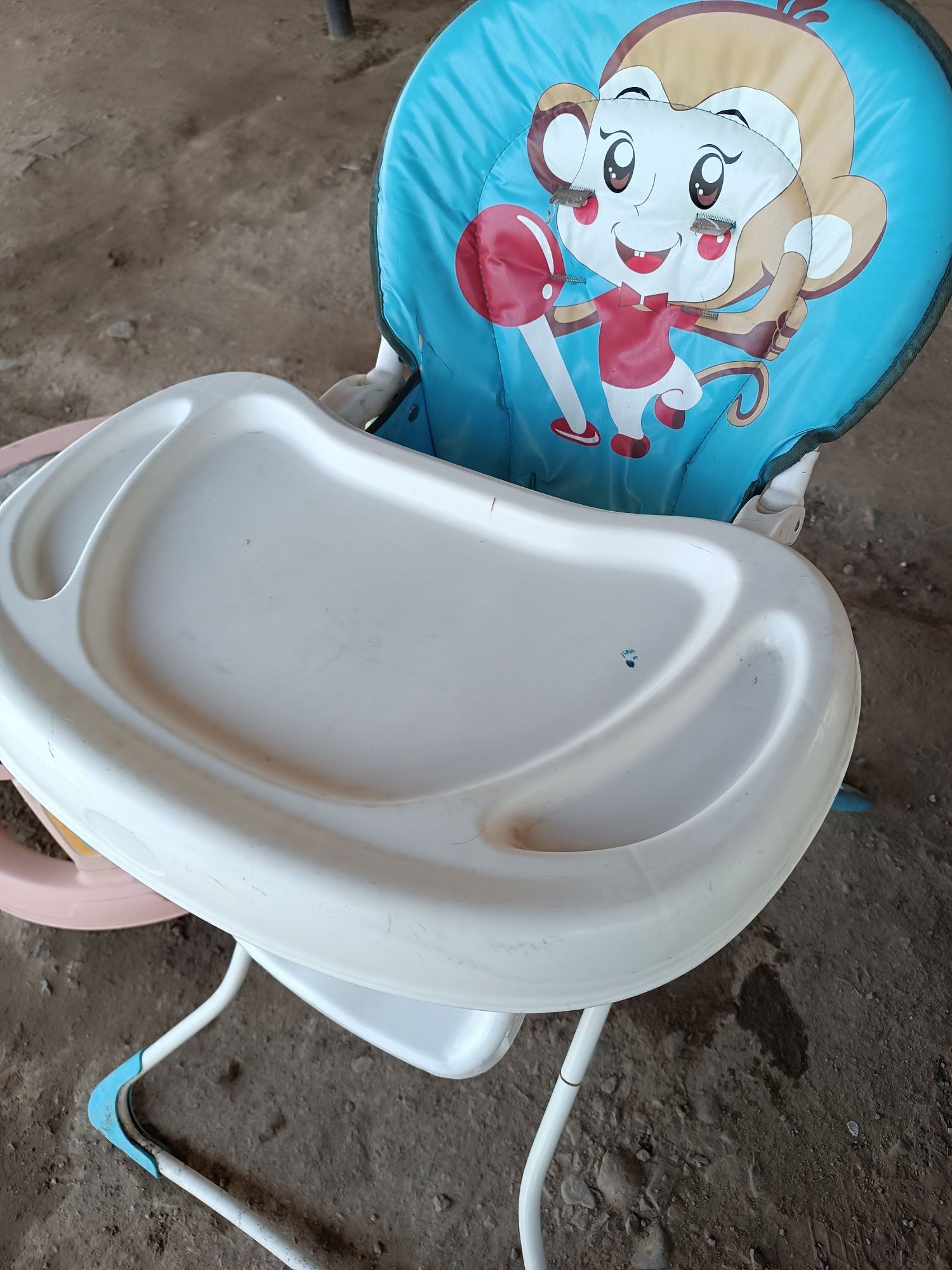 Стол для кормления