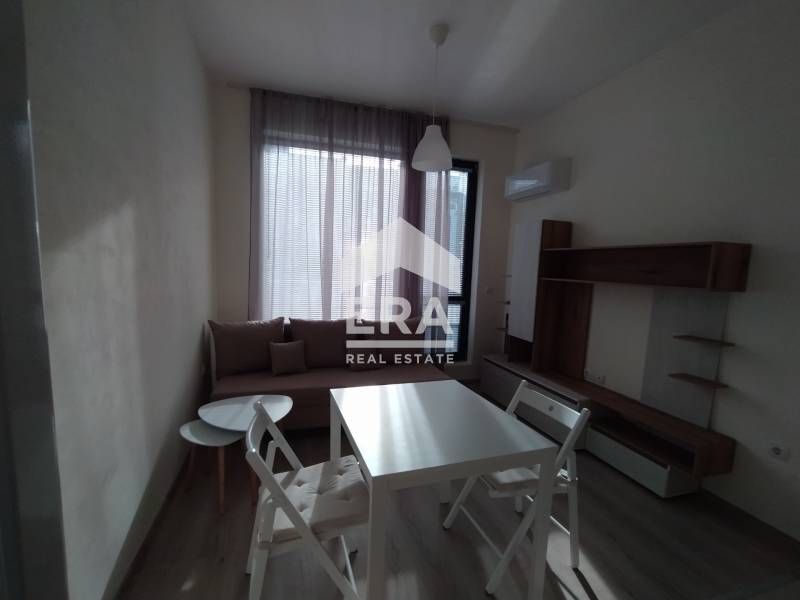 Дава се под наем Двустаен апартамент в Варна, Конфуто - 46 кв.м за 383 € - Снимка #2