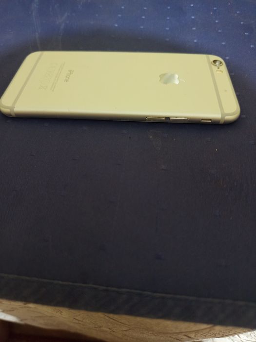 Vînd iPhone 6 în stare foarte buna