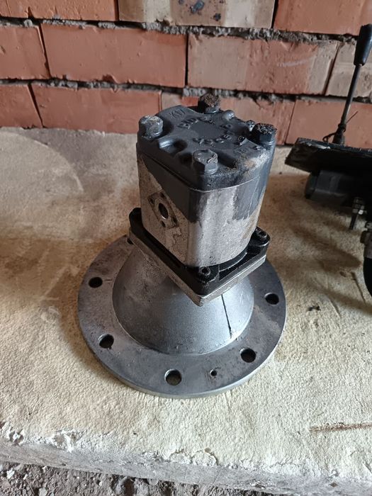 Armaturarezni gidravlik sistemasi sotiladi