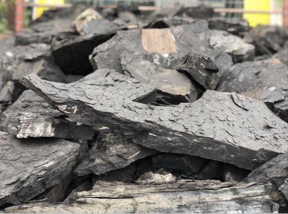 Carbuni Lignit sortat manual fara praf