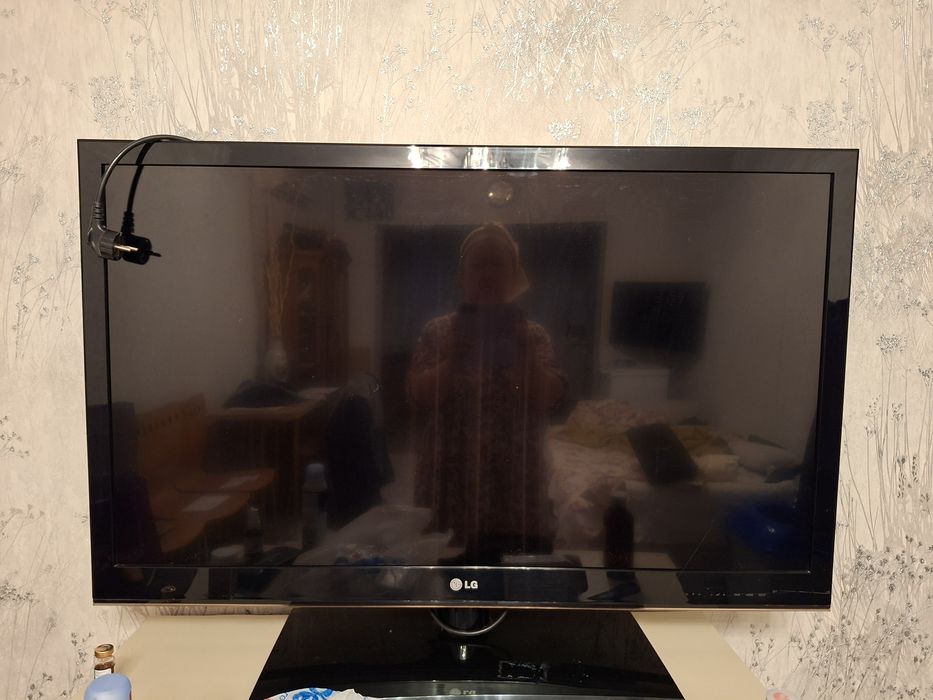 Телевизор "LG" просто телевизор